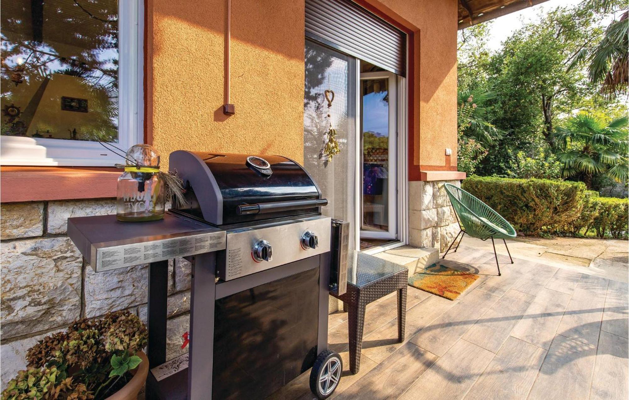 Lovely Apartment In Rijeka With House Sea View Exteriör bild