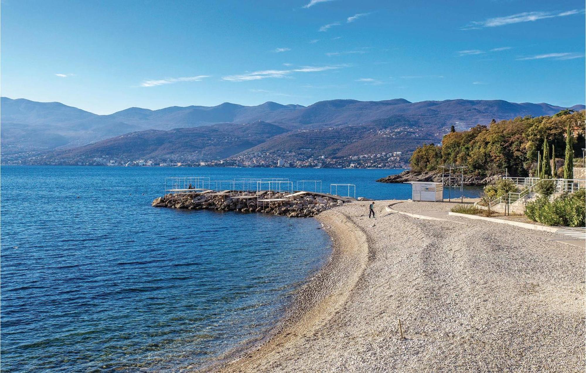 Lovely Apartment In Rijeka With House Sea View Exteriör bild